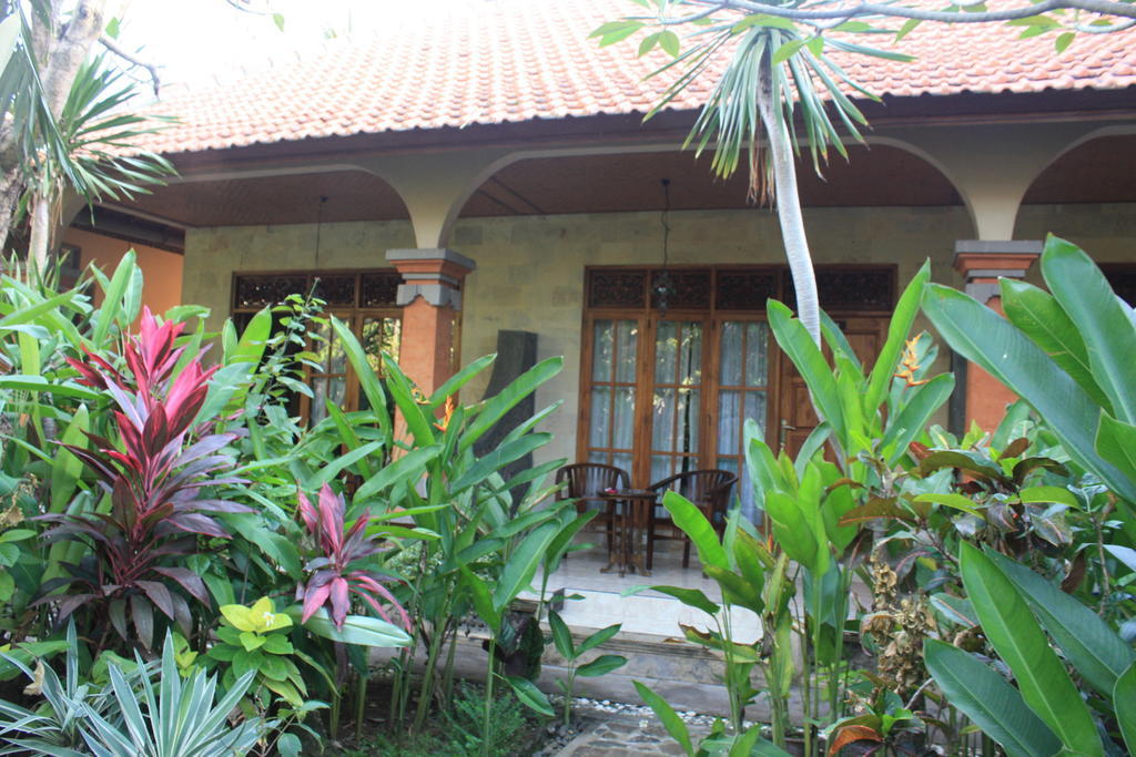Cleopatra Beach Bungalows Ξενοδοχείο Lovina Δωμάτιο φωτογραφία
