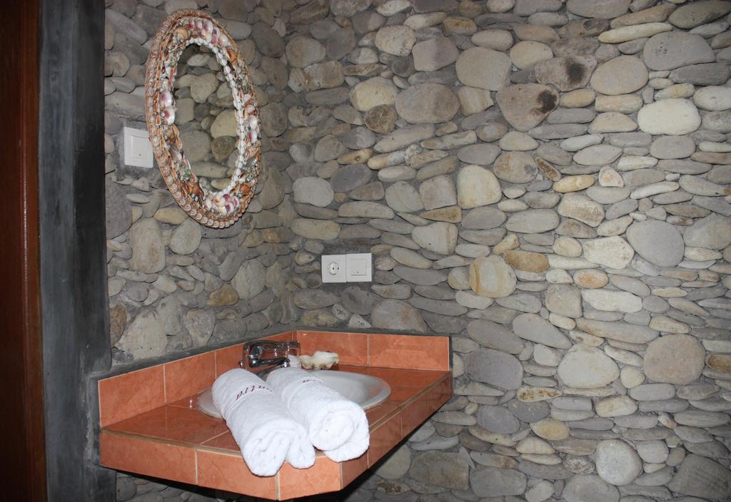 Cleopatra Beach Bungalows Ξενοδοχείο Lovina Δωμάτιο φωτογραφία