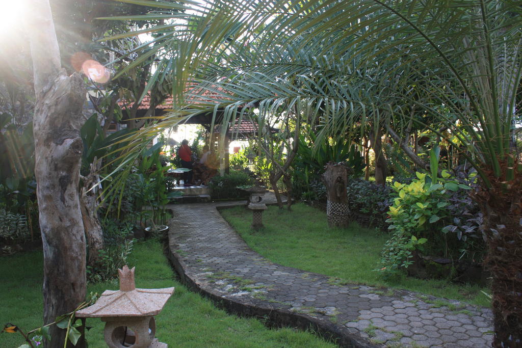 Cleopatra Beach Bungalows Ξενοδοχείο Lovina Εξωτερικό φωτογραφία